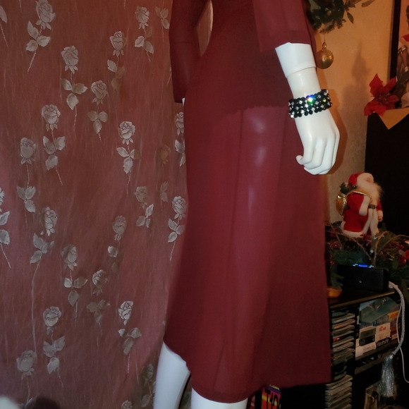 🖤EUC VNTG Burgundy Cover up by Dolce & Gabbana🖤 - Picture 15 of 17